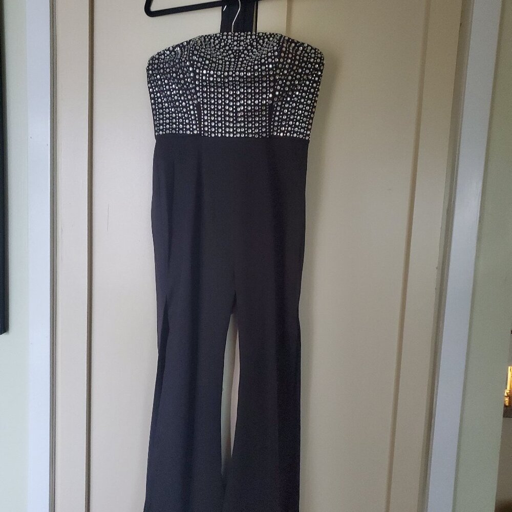 Venus Black Strapless Beaded Jumpsuit – Elegant & Eye-Catching